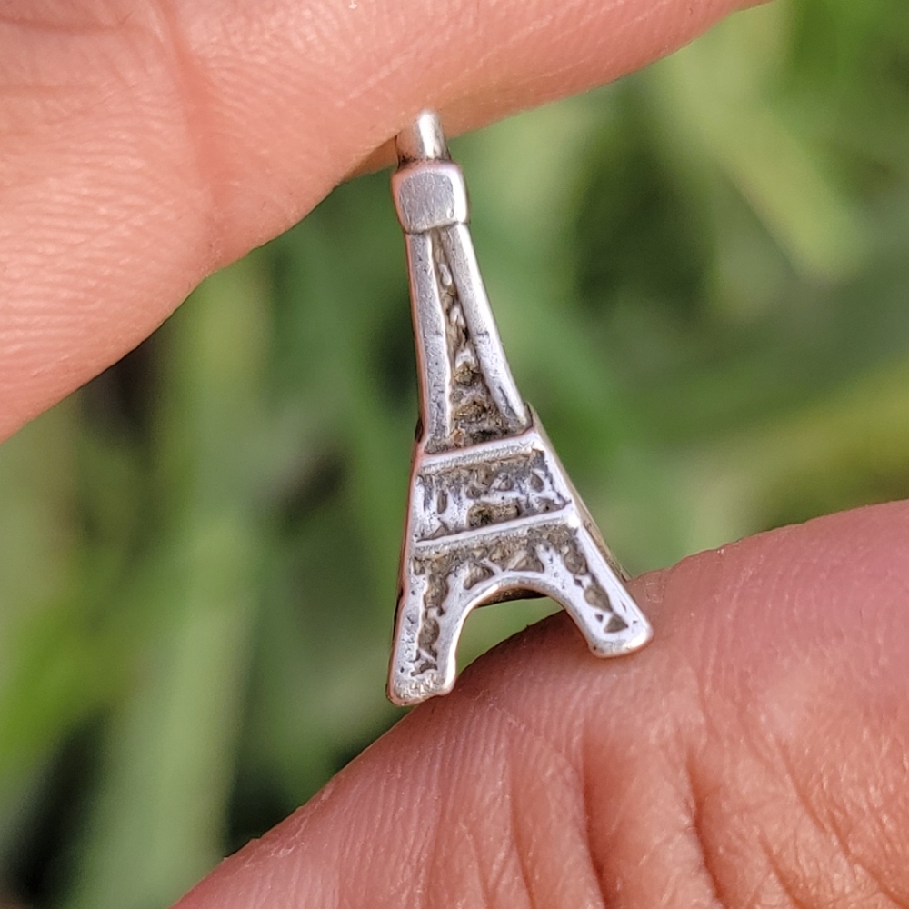 Kay Jewelers Michael Anthony 925 sterling silver Effiel tower bracelet charm